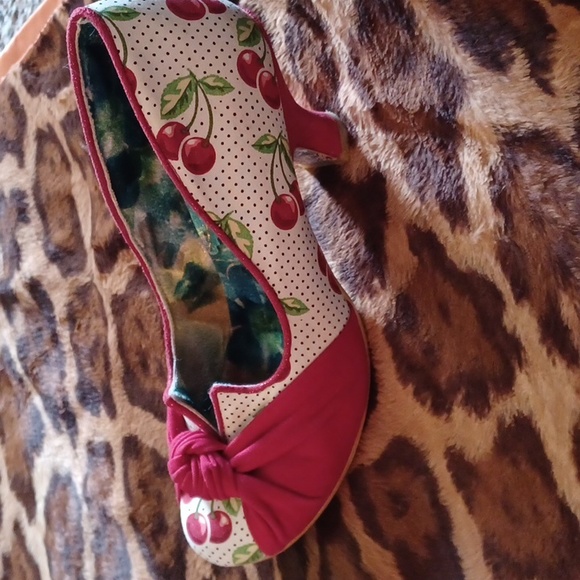 Rockabilly cherry shoes - Picture 1 of 8